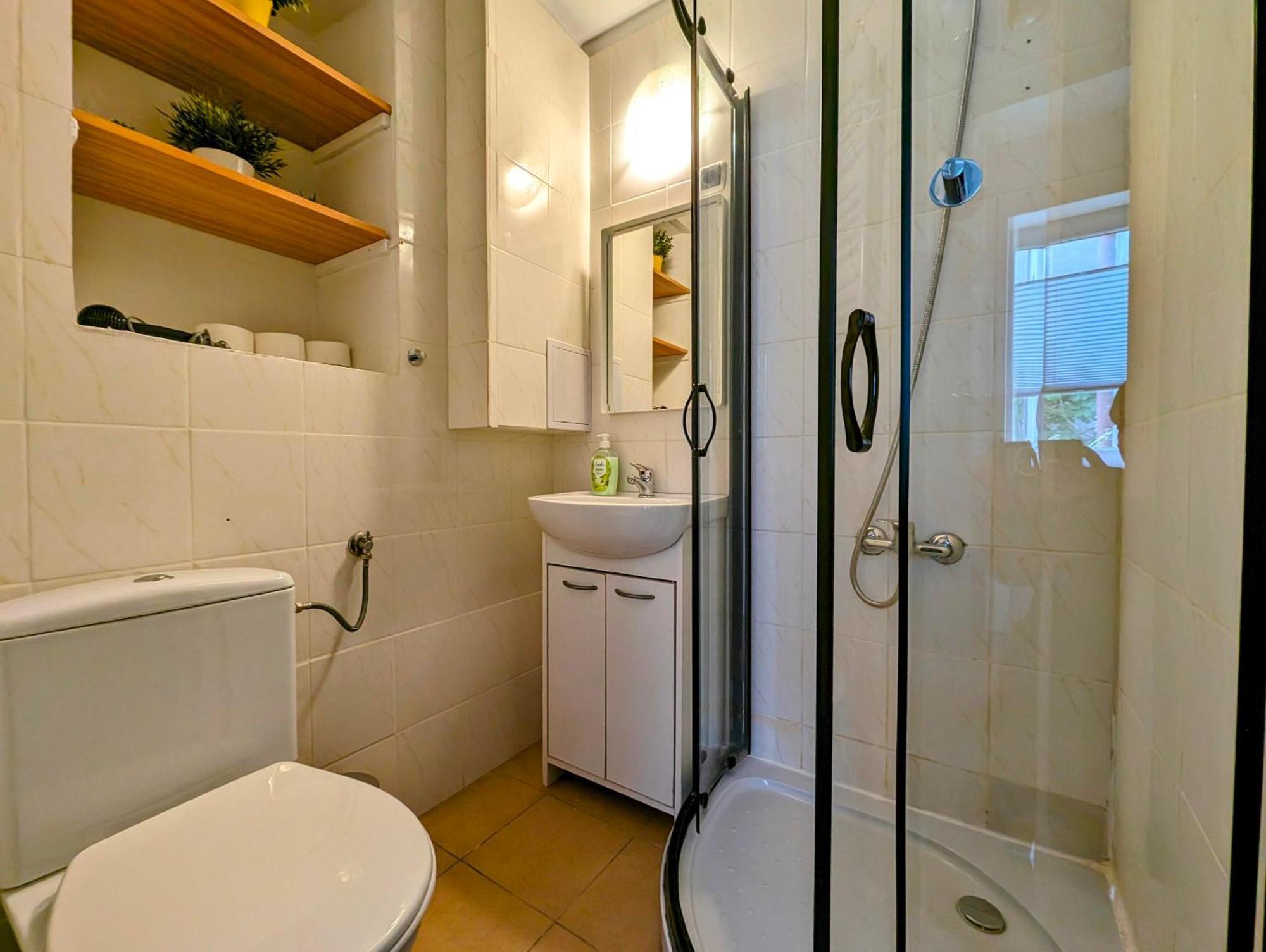 Apartment Wislna 4 By Homeprime Krakow